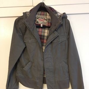 Aritzia TNA Coat Twilight Bella Swan